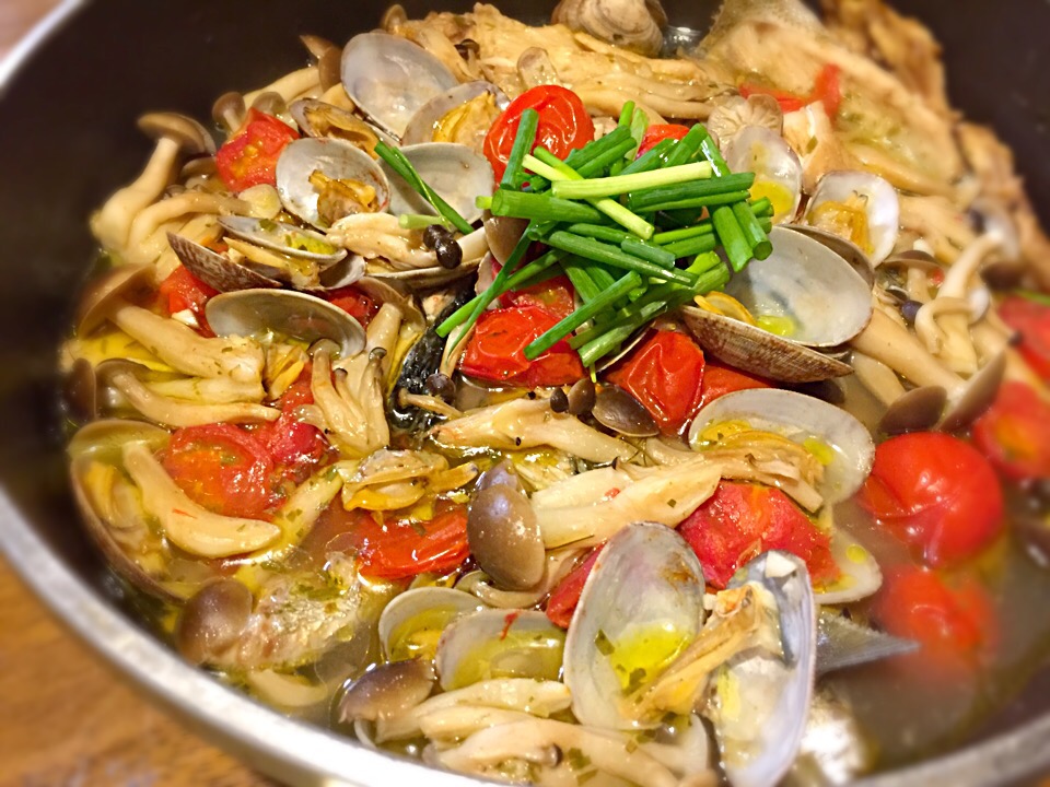 スズキのアラで アクアパッツァ Aya Snapdish スナップディッシュ Id B40vna