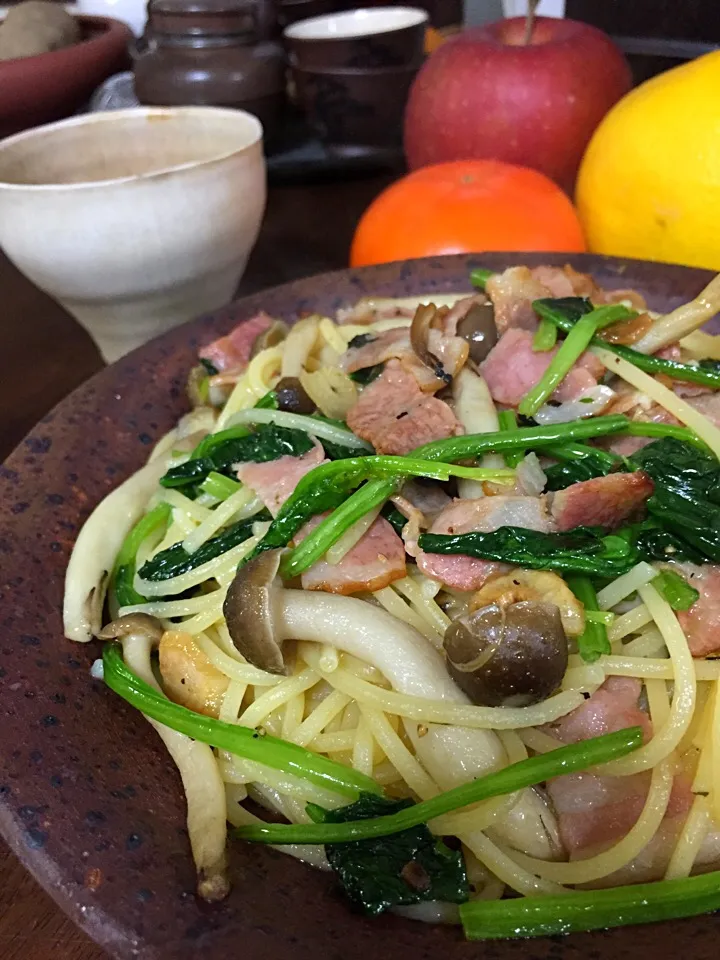 ベーコンしめじとほうれん草のパスタ|岡井potterさん