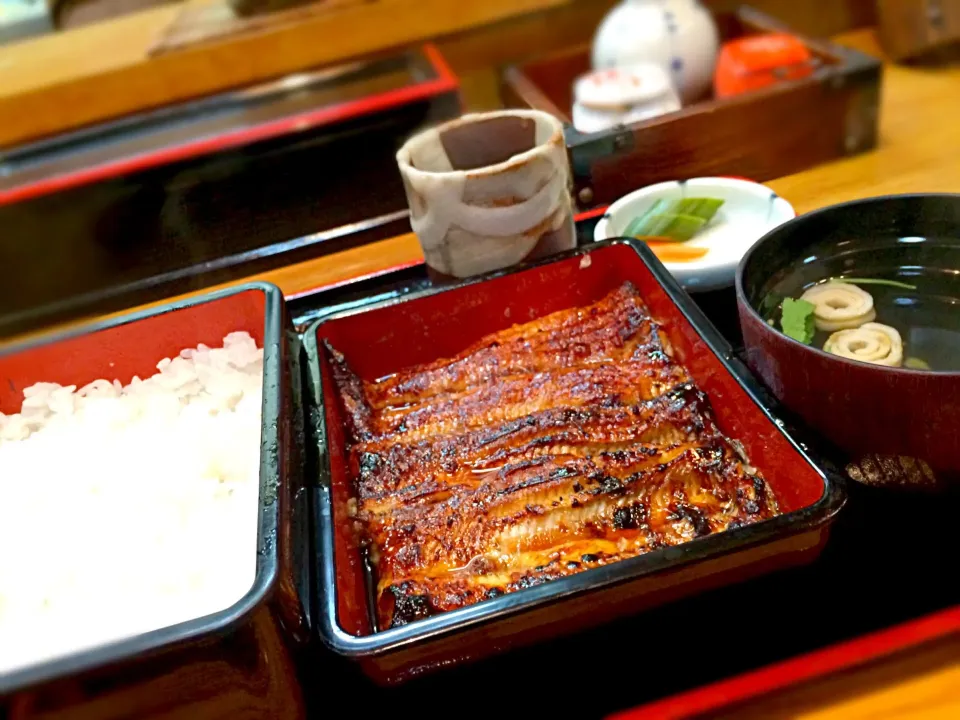 鰻重、ご飯別盛り🍱|おかっぴーさん