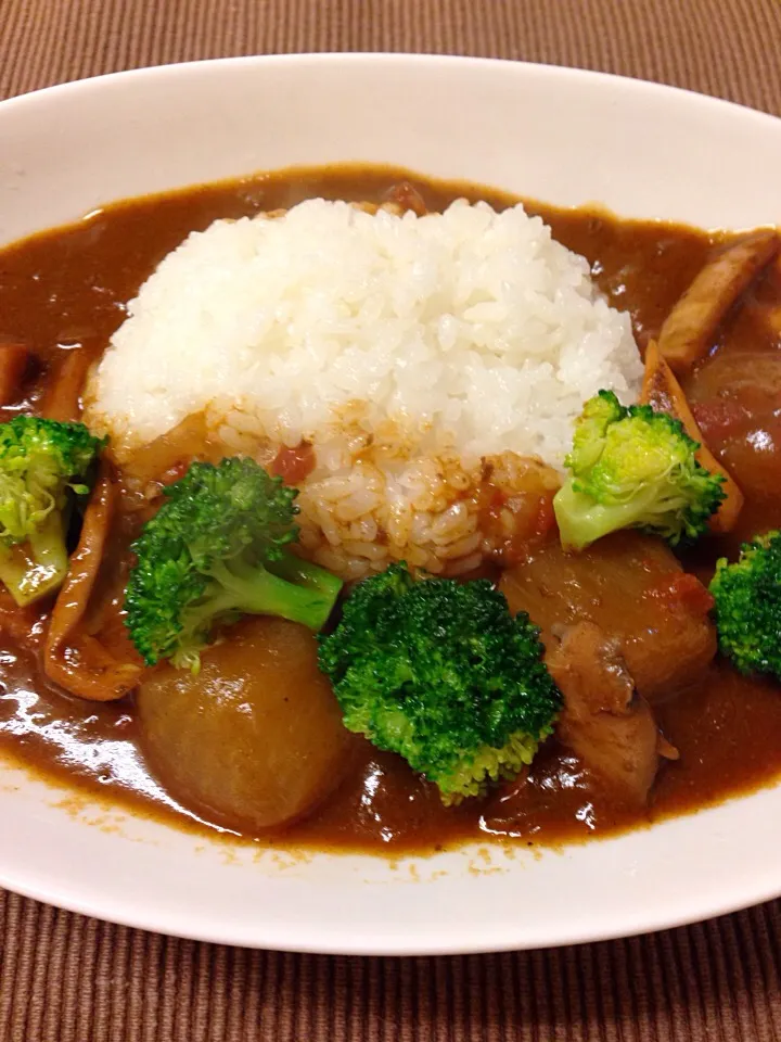 Snapdishの料理写真:Squid & Radish. Spicey Curry  イカと大根のカレー|Go Satoさん