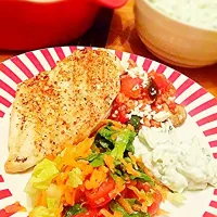 Slimming grilled chicken breast with piri piri spices, mediterranean vegetable bulgur wheat and cous cous cooled in chicken stock, tzatziki and a white wine vin|Vanessa Webbさん