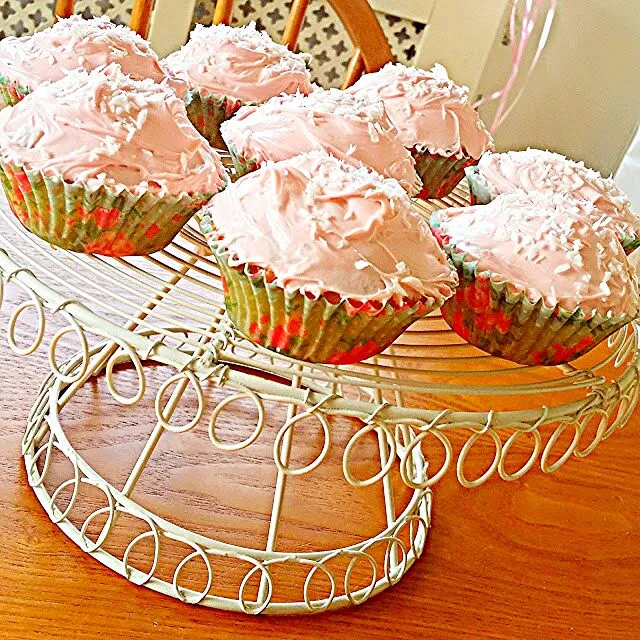 Chambord and coconut cupcakes|Vanessa Webbさん