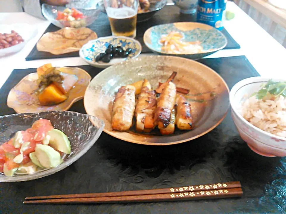 Snapdishの料理写真:豚肉山芋巻き
かぼちゃ
鯛飯|ikurinさん