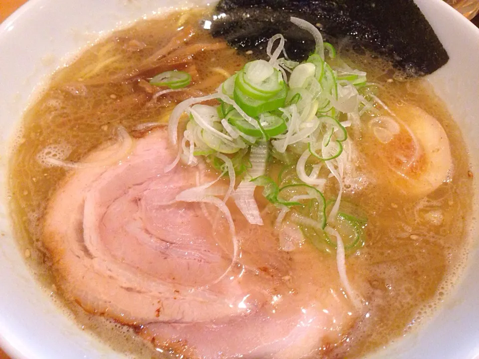 麺屋すずらん Wスープみそラーメン|酩酊親父さん