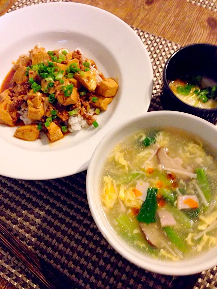 麻婆豆腐飯、青梗菜ときのこの卵スープ、長芋とろろ🍀|まみりんごさん