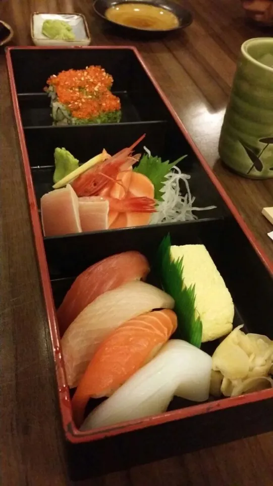 Sushi n sashimi|mikko tanさん