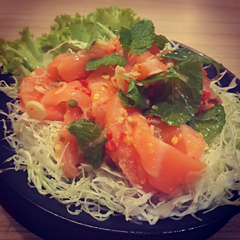 Spicy Salmon Salad (Thai style)|gunjiさん