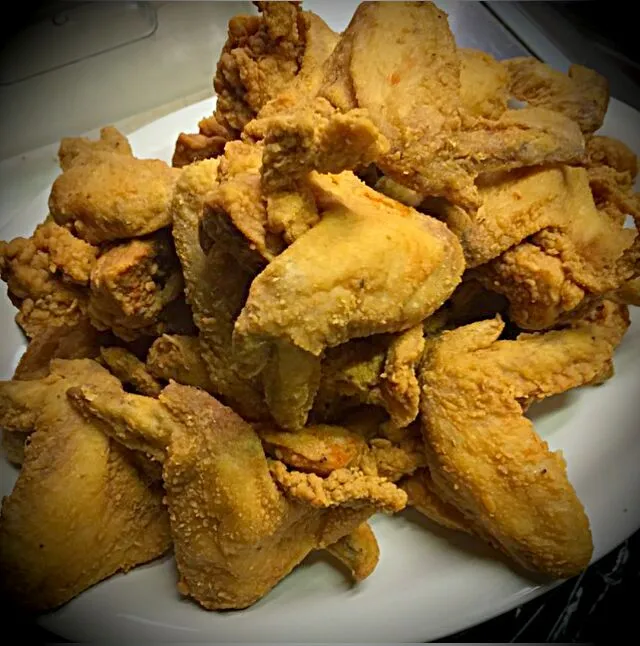 🍗 🍗 🍗 🍗  I could not sleep  so I fried up a batch of Chicken Wings 🍗 🍗 🍗 🍗  #Chicken|Alisha GodsglamGirl Matthewsさん