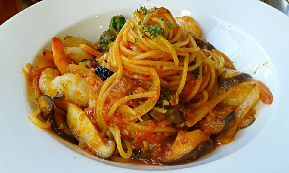 spicy shrimp pasta #vivapolo #korea #pasta #pizza #chanyeol|nawwarah aaseriさん