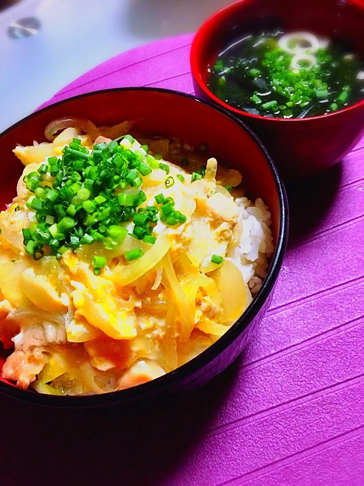 親子丼とワカメのお吸い物|tsurusakiさん