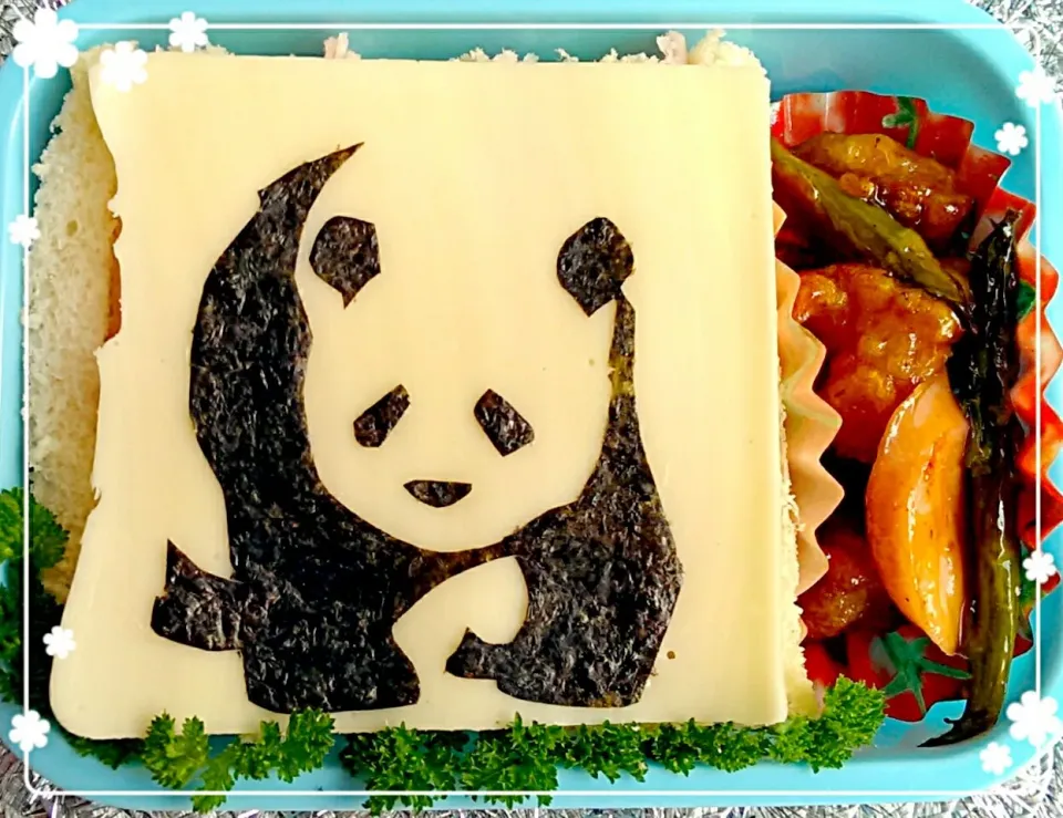 🐼💕Panda Bear on Sandwich🐼💕パンダ キャラ弁|The Reinhartsさん