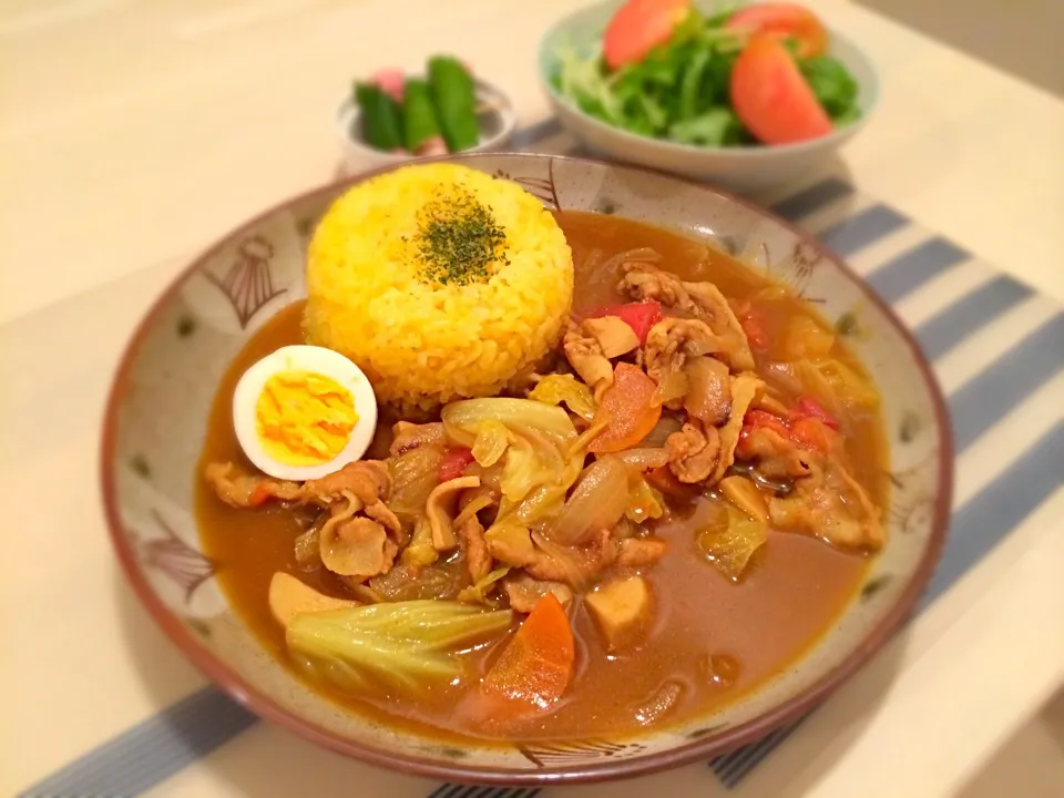 Snapdishの料理写真:キャベツとトマトのカレー|tomatoさん