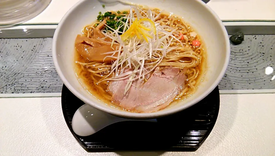 九月堂＠渋谷
らーめん 770円
#ラーメン #東京都渋谷区 #渋谷駅|しんたたさん