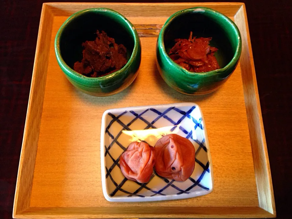 梅干し 桜海老の甘煮 牛肉の時雨煮|ハギーさん