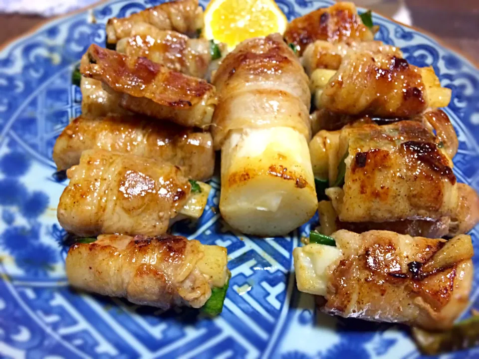 れい (•ө•)♪さんの料理 長芋の豚バラ巻き 長芋の食感が面白いです。😋総本家！凄いの1本作りました。|佐野未起さん