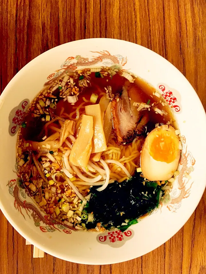 醤油ラーメン|星さん