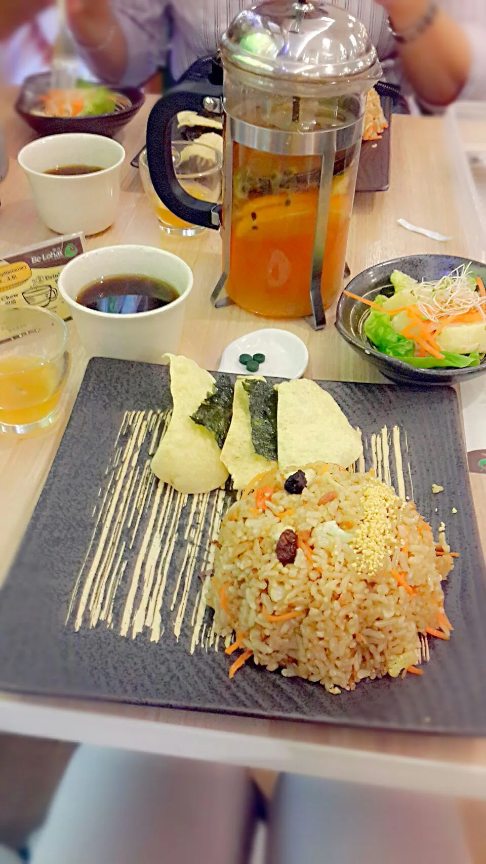 Snapdishの料理写真:organic fried rice with orange ginger drink #malaysia|farrah dinaさん