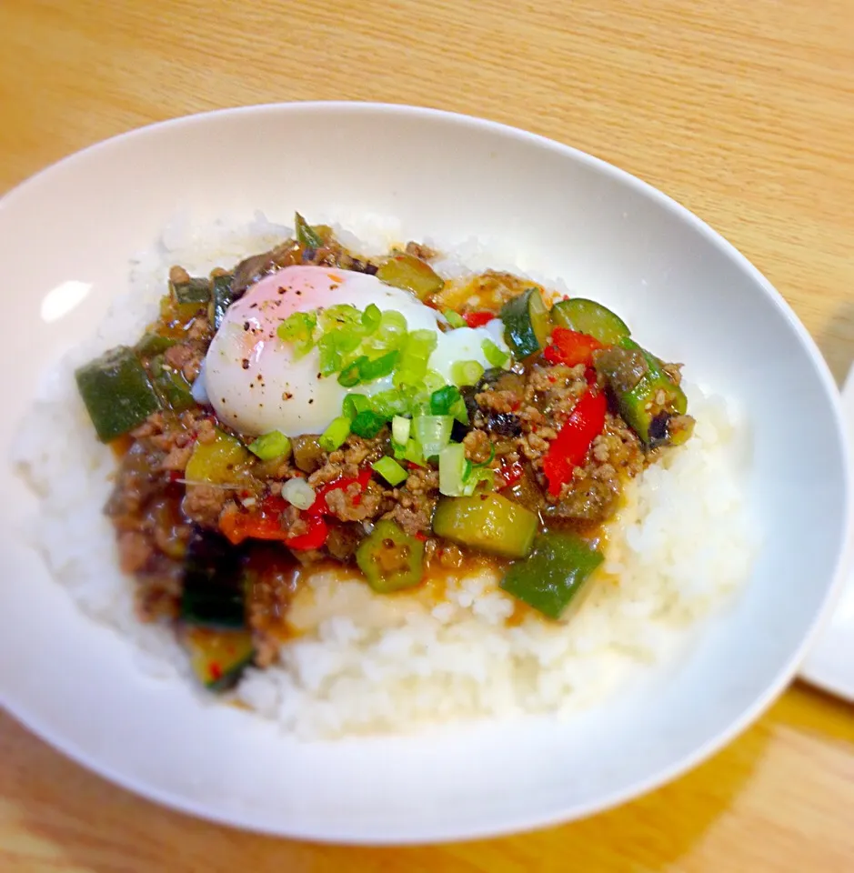 ピリ辛夏野菜のとろっと丼🍆|cookie🍪さん