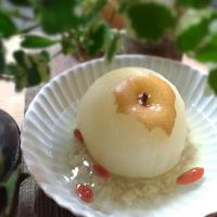 Poached pear with osmanthus and sweet rice wine
