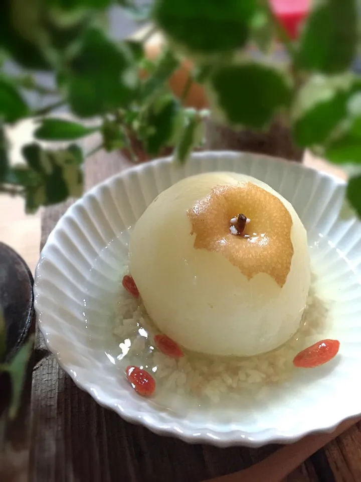 Poached pear with osmanthus and sweet rice wine|rick chanさん