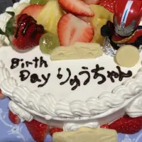 Snapdishの料理写真:お誕生日ケーキ|もひかんさん