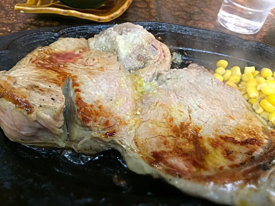 Snapdishの料理写真:1ポンドステーキ|LiNxさん