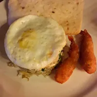 Snapdishの料理写真:nasi goreng ikan asin|Cici Rosalinさん