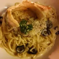 Snapdishの料理写真:spaghetti chicken alfreddo|Cici Rosalinさん