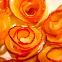 Snapdishの料理写真:薔薇のアップルパイ|ひとみさん