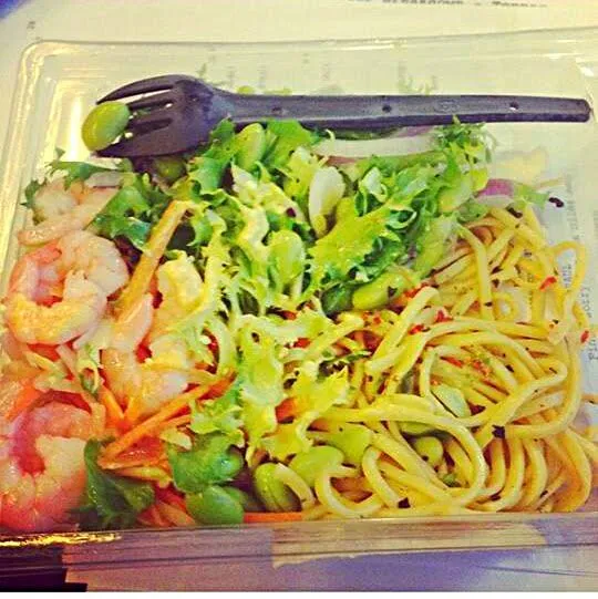 Power Lunch From Whole Foods #Thai Noodles 🍜 #Salad #Healthy #Thai cuisine #Quick and easy #Vegetable|Alisha GodsglamGirl Matthewsさん