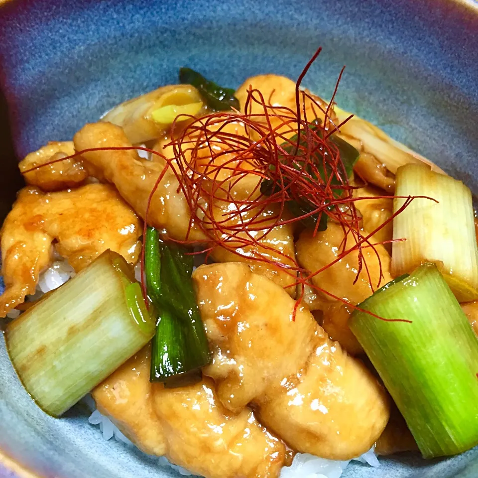 Snapdishの料理写真:焼き鳥丼|カウンター嬢さん