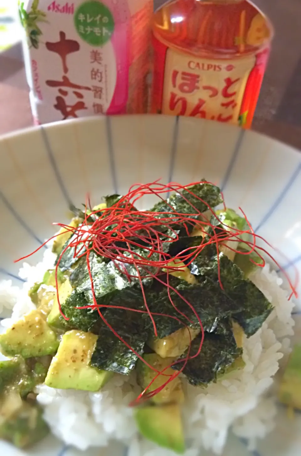 アボカドのチアシー丼  今 注目のチアシードをアボカドのタレにしました。😋かんたん5分 錆びない女でいたい！|佐野未起さん