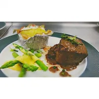 Beef Tenderloin with Perper Sauce