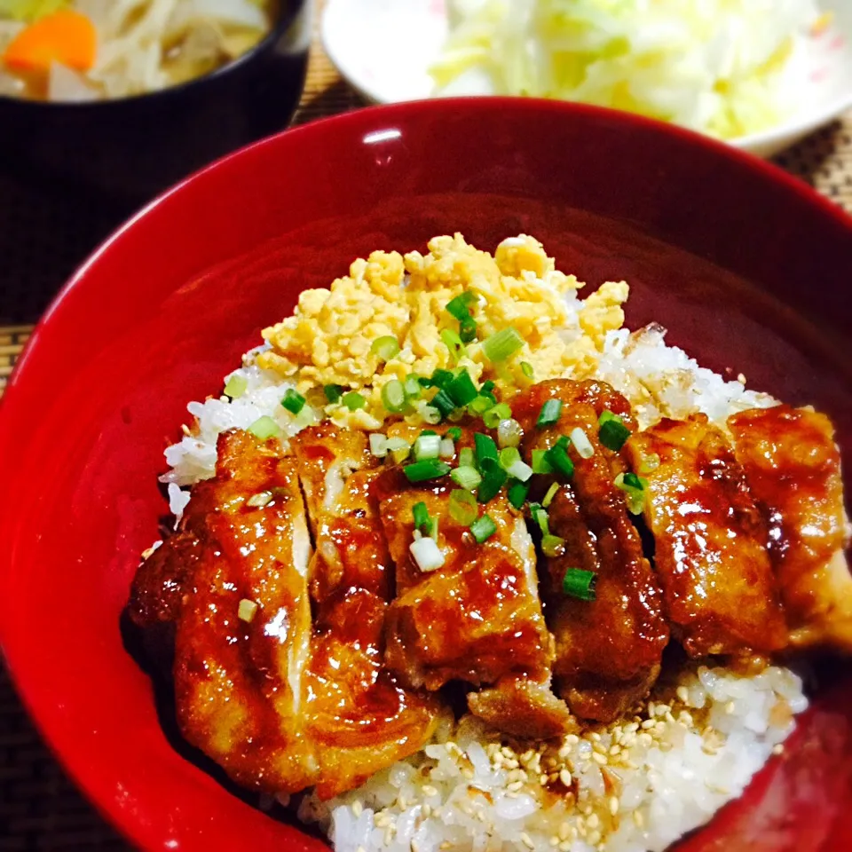 Snapdishの料理写真:鶏の照り焼き丼|qtyucoさん