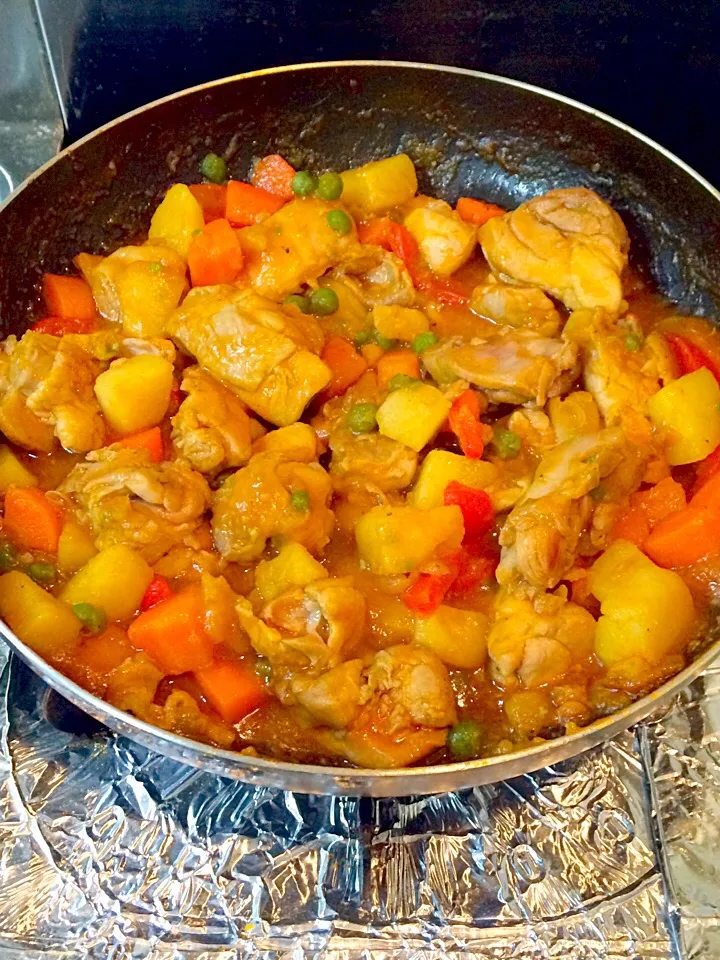 Snapdishの料理写真:Chicken Afritada|Michelle Takeishiさん