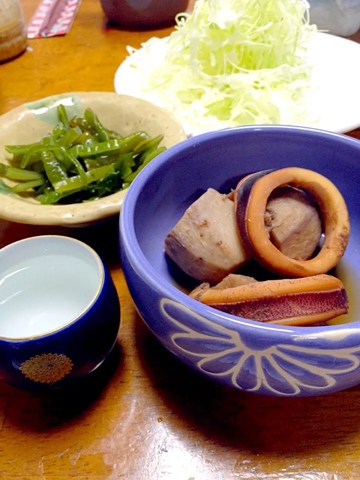 烏賊とえび芋の煮物・くきわかめ・山盛りキャベツ|まゆさんさん