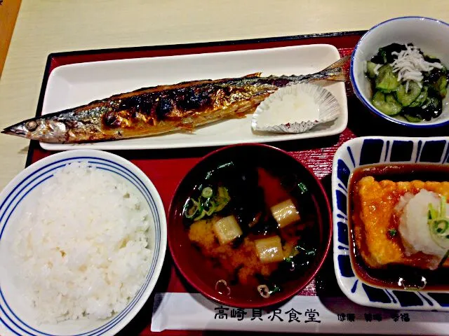 サンマの塩焼き + 揚げ出し豆腐 #PacificSaury #tofu|amnesic computerさん