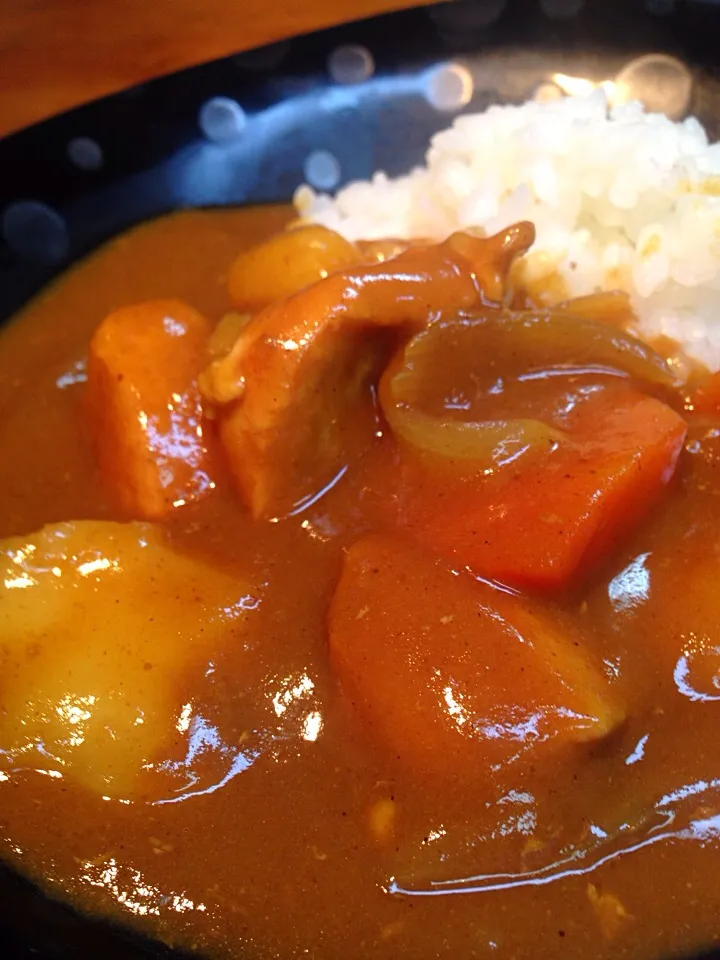 定番の具がごろごろカレーライス🍛|ちなみんさん