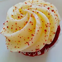 #red velvet #cup cake #trader joe's|ななっちさん