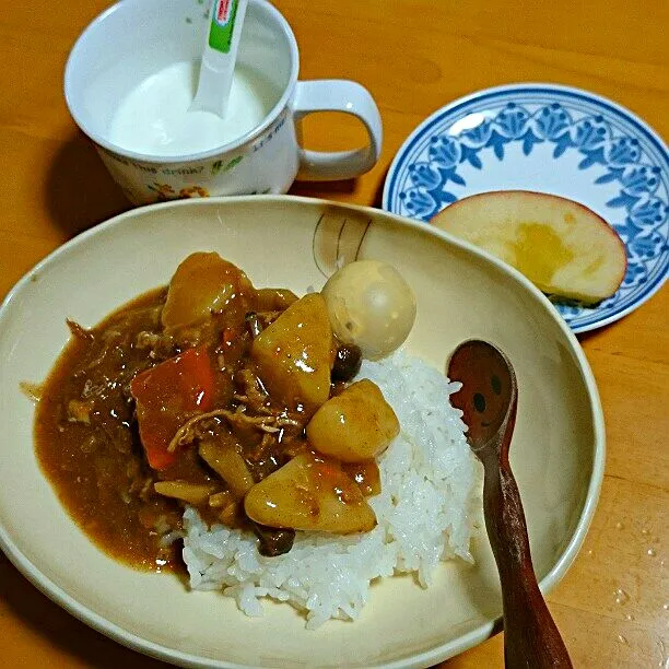 ぼっちゃんの朝食
朝カレー🍛|ふみぃさん