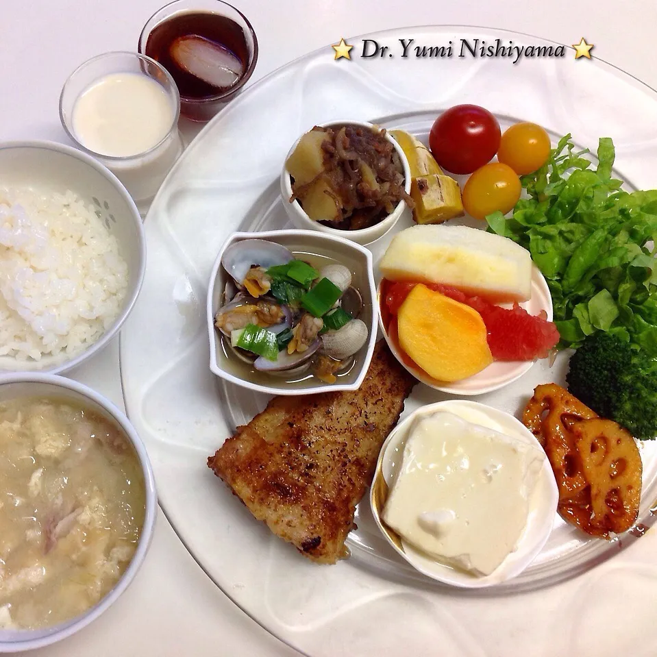 Snapdishの料理写真:今日の「ドクターにしやま由美式ダイエットプレート」のご紹介です‼︎12時の位置のトマトから時計周りに順番に食べて健康になりましょう‼️|ドクターにしやま由美式時計回りダイエットプレートさん