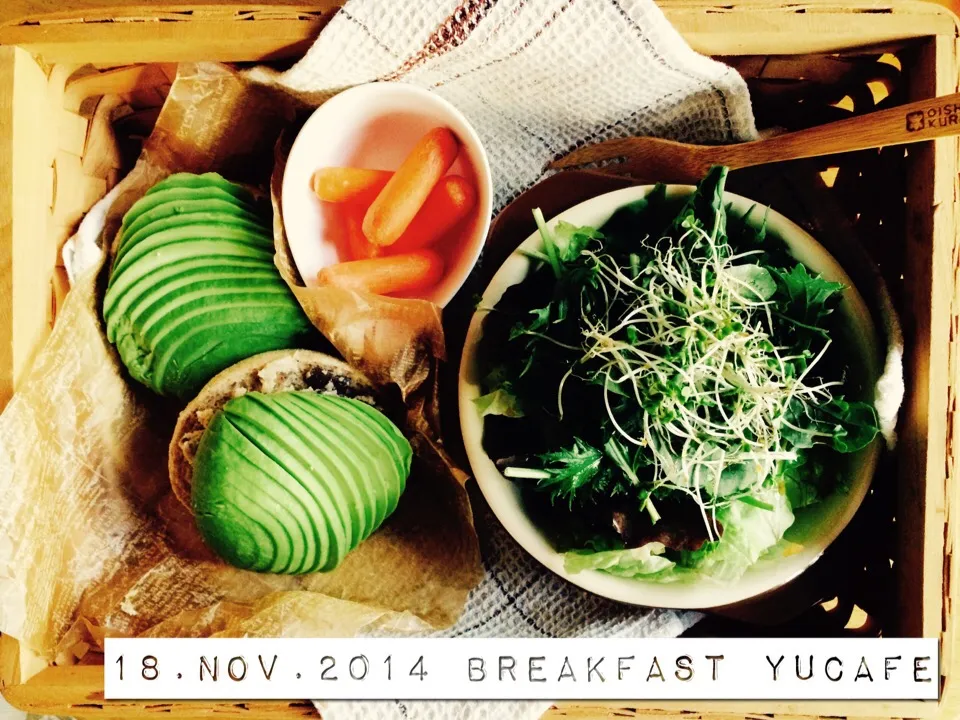 Snapdishの料理写真:Vegetalian breakfast♡|YuCafeさん