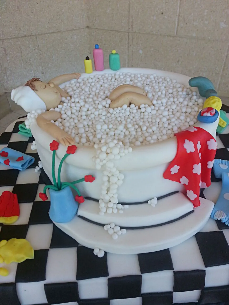 Snapdishの料理写真:fondant cake #fondantcakes #fondant #cakedecoration #cupcakes #birthday #birthday #party|remoさん