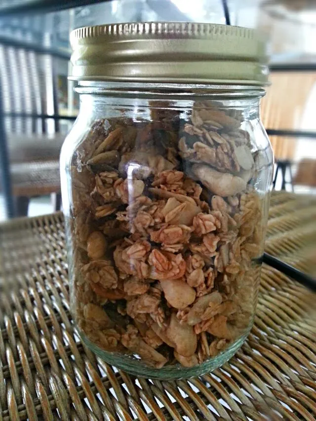 Banana nut granola|Belle Mathusorn Kitpiumsookさん