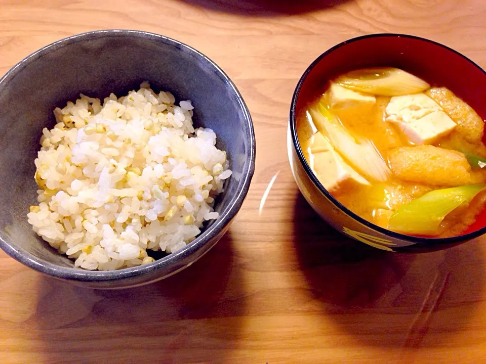 そばの実入りご飯 、 お豆腐と長ネギと油揚げのお味噌汁|Fumieさん