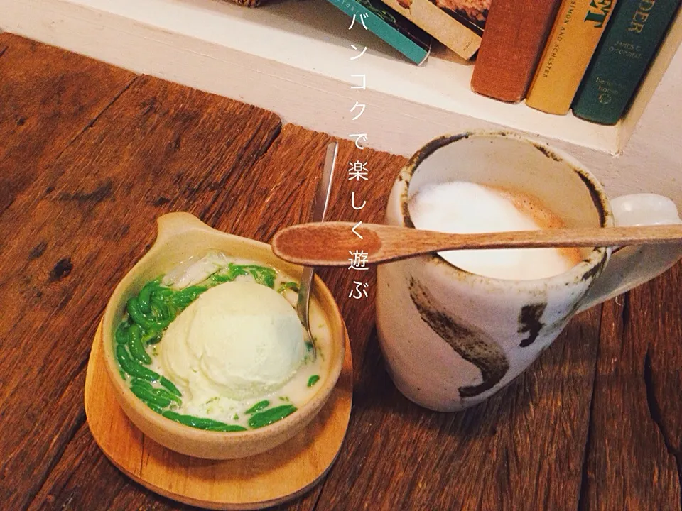 Snapdishの料理写真:「ロードション」x ライスジェラート！ Lod chong x organic rice gelato💛|Malisa | マリサランゲージ&カルチャースクールさん