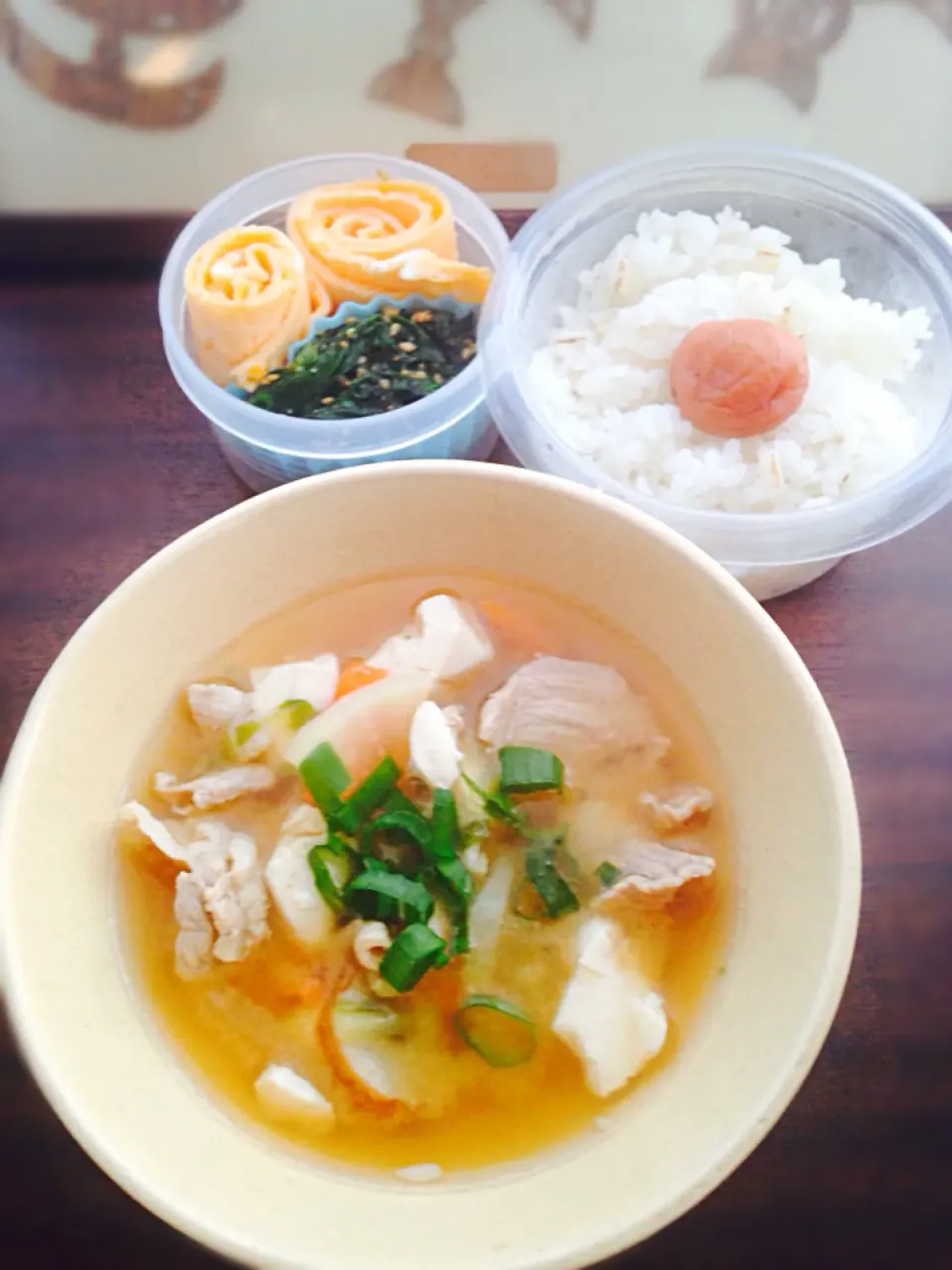 Lunch for girls on 19 November 2014 🍲Pork miso soup|Yuriさん