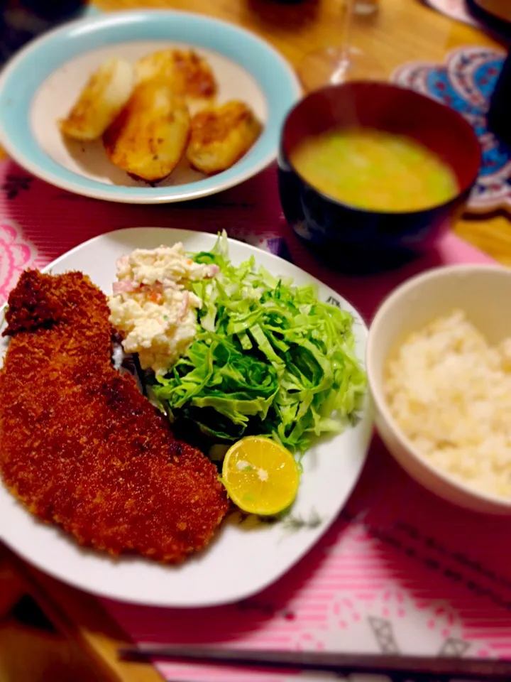 11/18 モリタのトンカツ&ポテトサラダ, 北海道長芋のステーキwtかつおしょうゆ, ブロッコリー味噌汁|kykyさん