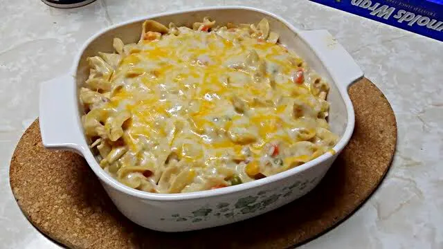 Snapdishの料理写真:😊🌟😊Warm Cheesy Comforting Tuna Casserole #Yummy #Pasta #Seafood #Fish #Casserole 😊🌟😊|Alisha GodsglamGirl Matthewsさん