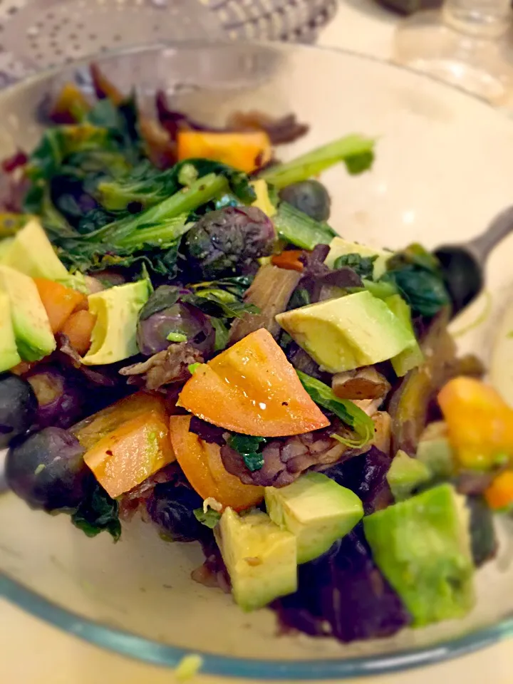 Snapdishの料理写真:Steamed organic purple Brussels sprouts, kale, sautéed maitake and portobella mushrooms, sautéed japanese eggplant, tomato and avocado|georgianaさん